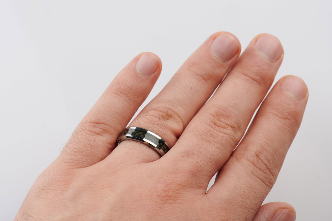 Alternative Metals for Men’s Wedding Bands: From Titanium to Tungsten 
